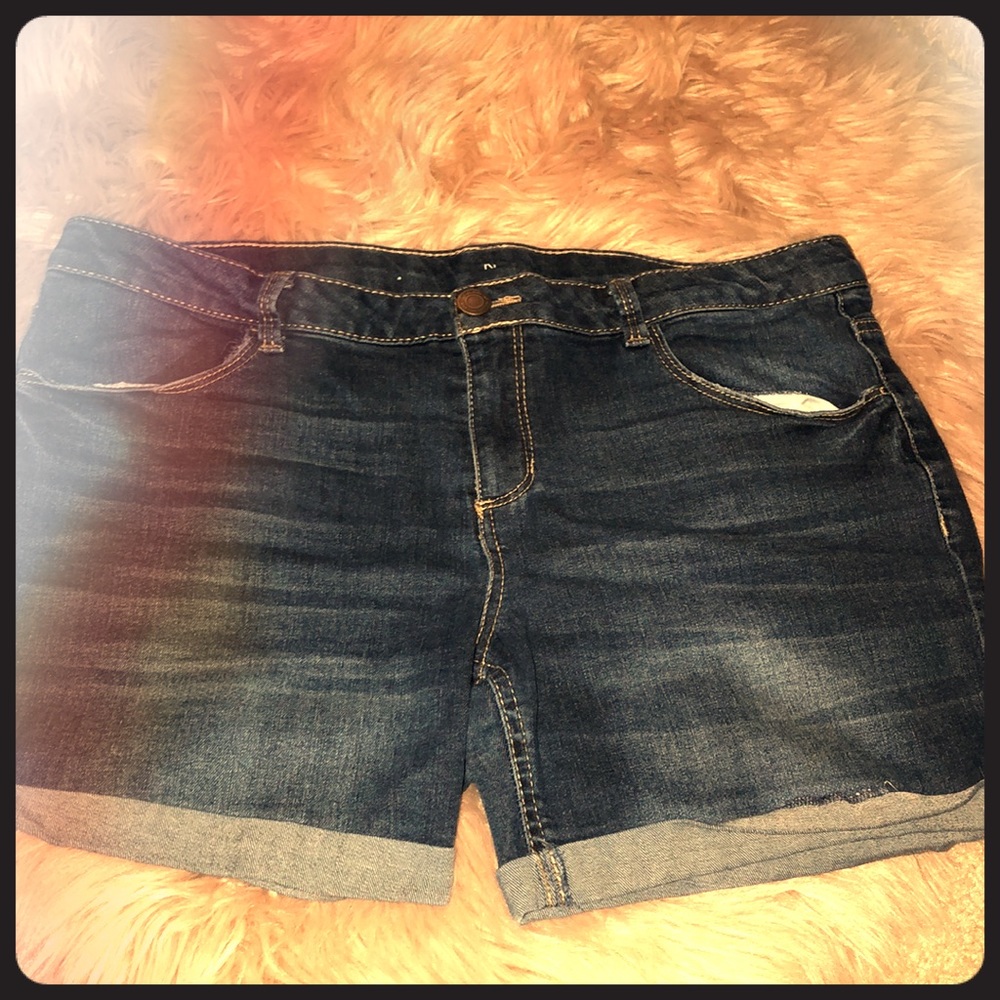Kohl’s blue jean short women’s 12